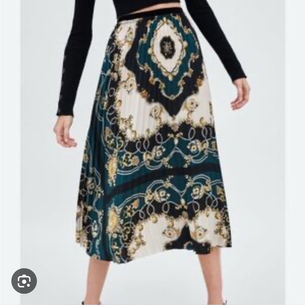 SOLD-Zara Pleated Vintage Midi Maxi Skirt